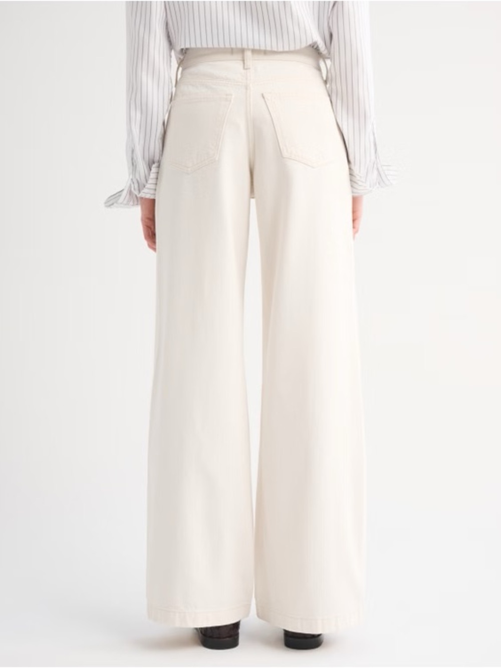 Abercrombie & Fitch High-Rise Wide Leg Trousers in Cream - Picture 5 of 10